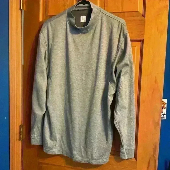 Footjoy grey mock turtleneck long sleeved shirt. - Picture 1 of 11